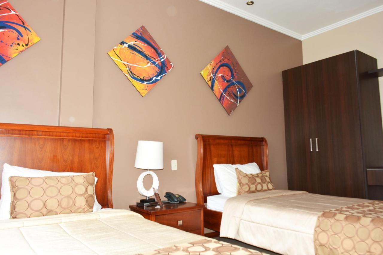 Alejandrina Hotel 쿠엔카 외부 사진
